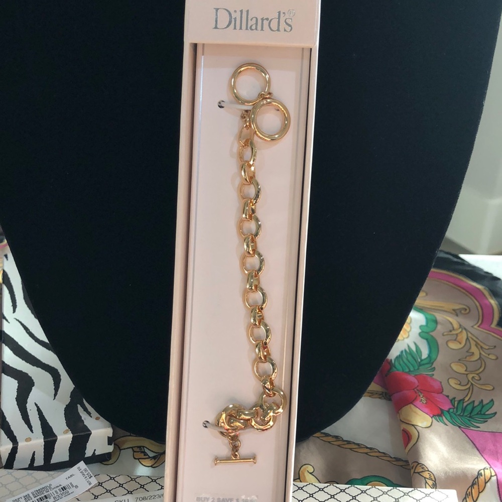 Dillard’s Gorgeous Gold Chain Link Bracelet collection NEW